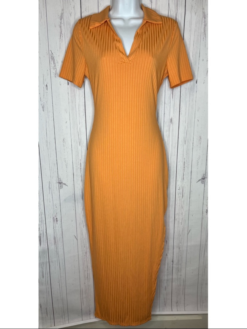 New Women’s Orange Maxi Dress Size Medium Short Sleeve V Neck Ribbed  Casual